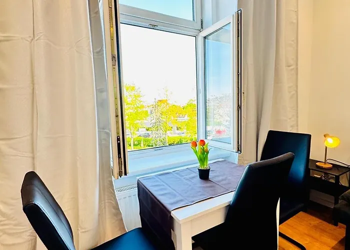 Comforatble 3br Near Kaufpark Alterlaa Daire