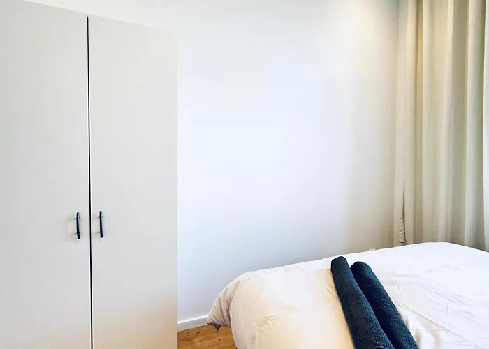 Comforatble 3br Near Kaufpark Alterlaa Daire