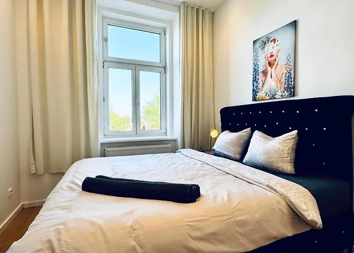 Daire Comforatble 3br Near Kaufpark Alterlaa *