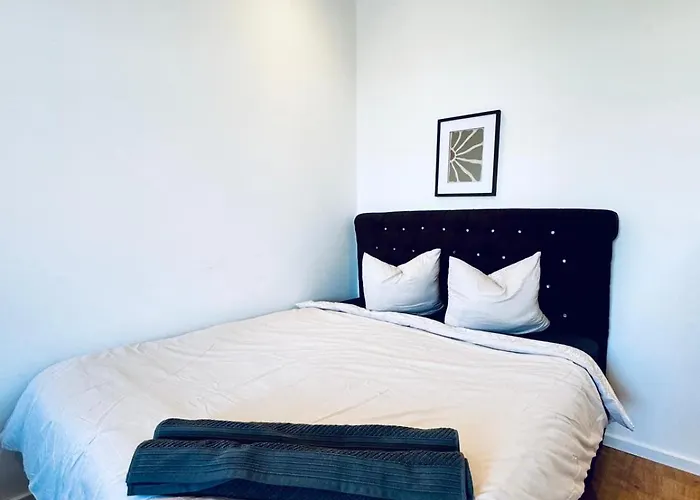 Daire Comforatble 3br Near Kaufpark Alterlaa