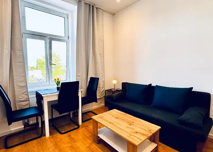 Comforatble 3br Near Kaufpark Alterlaa Daire