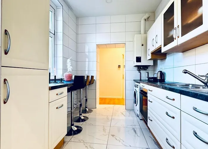 Comforatble 3br Near Kaufpark Alterlaa Daire Viyana